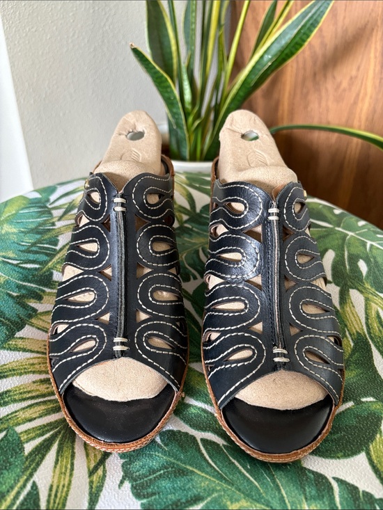 PIKOLINOS Shoes - PIKOLINOS Deep Charcoal/Black Cutout Leather Heels NWOT